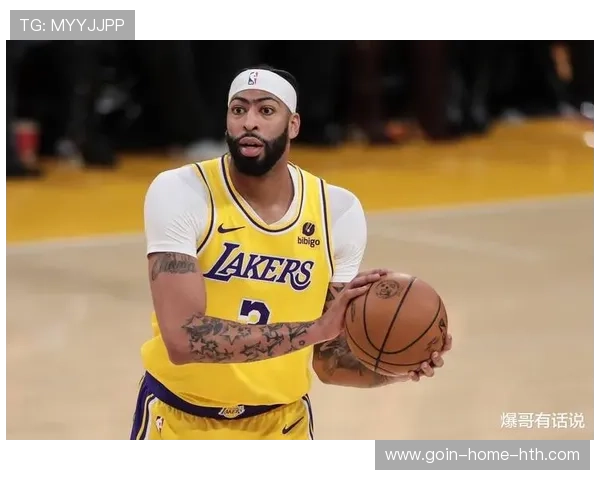 戴维斯单场37篮板创纪录：震撼全场的篮球巨星