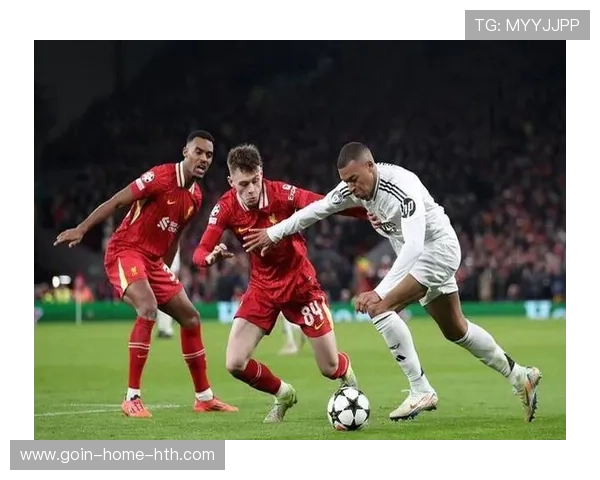 利物浦连线不断制造对手防线裂缝，攻势持续